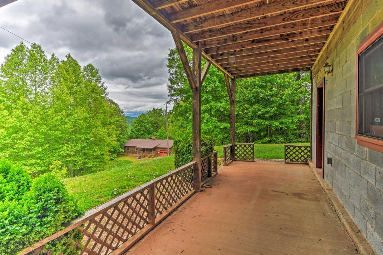Bryson City Cabin With Hot Tub, Views And Pool Table! Buitenkant foto